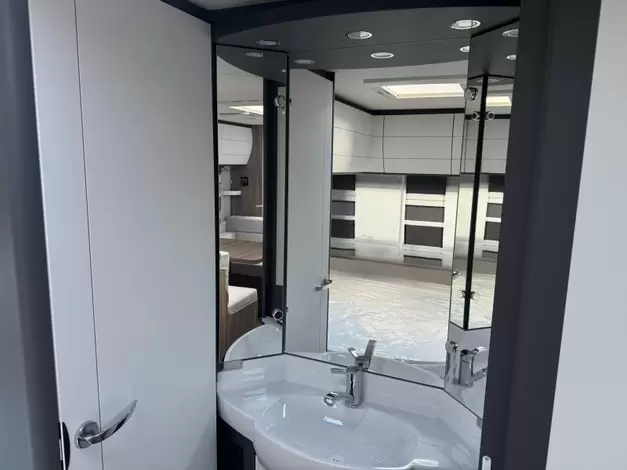 Hobby Excellent Edition 560 KMFE Zondag 8 februari open (972787)