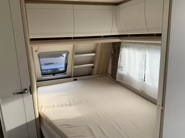 Hobby De Luxe 460 UFE Mover + vloerverwarming