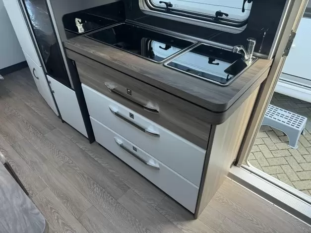 Hobby Excellent Edition 560 KMFE Zondag 8 februari open (972787)