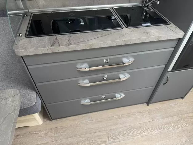 Hobby De Luxe 460 UFE