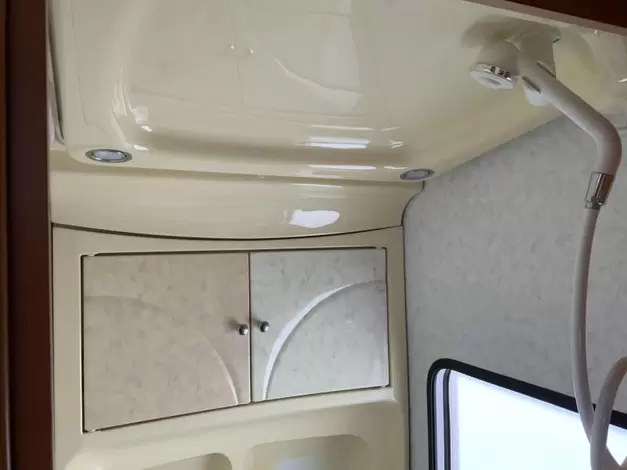 Hobby De Luxe 460 UFE