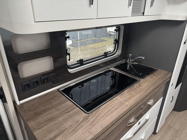 Hobby Excellent Edition 545 KMF Zondag 8 februari open (1026528)