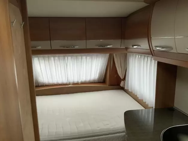 Hobby Excellent 440 SF