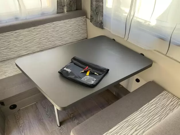 Hobby On Tour 390 SF