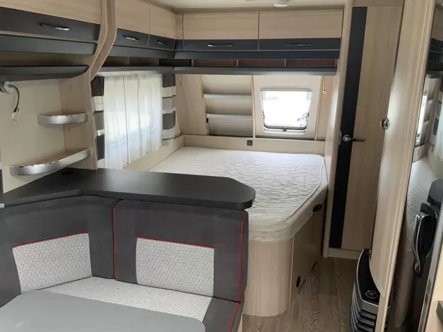 Hobby De Luxe Edition 650 KMFE