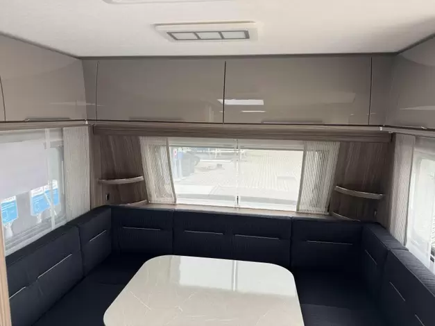 Fendt Tendenza 560 SFDW