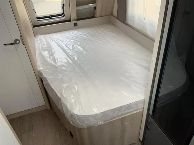 Hobby De Luxe 540 KMFE Zondag 8 februari open (1008078)