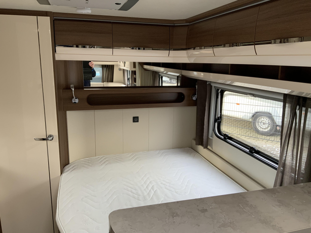 Hobby Prestige 720 KWFU Zondag 8 februari open (1030840)