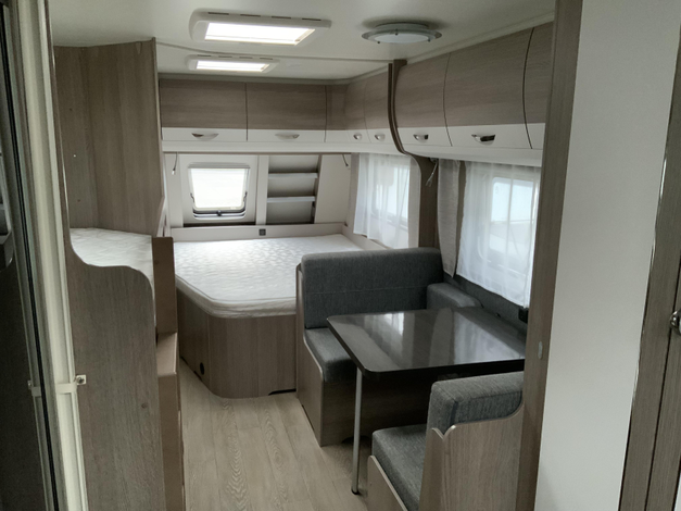 Hobby Prestige 720 UKFE Zondag 8 februari open (1029888)