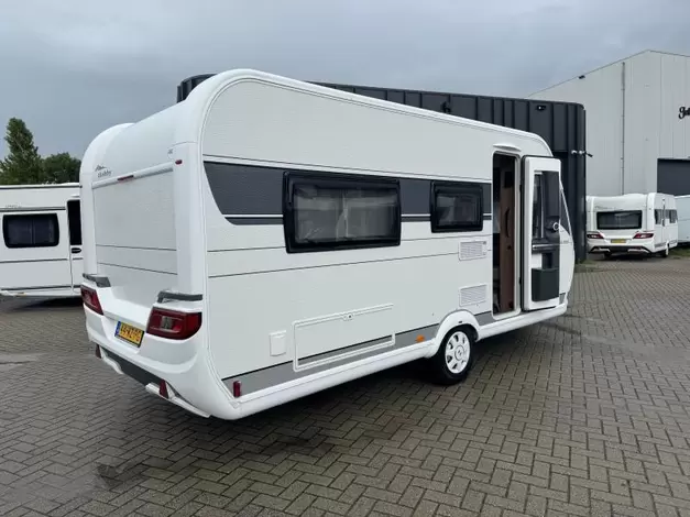 Hobby De Luxe 460 LU