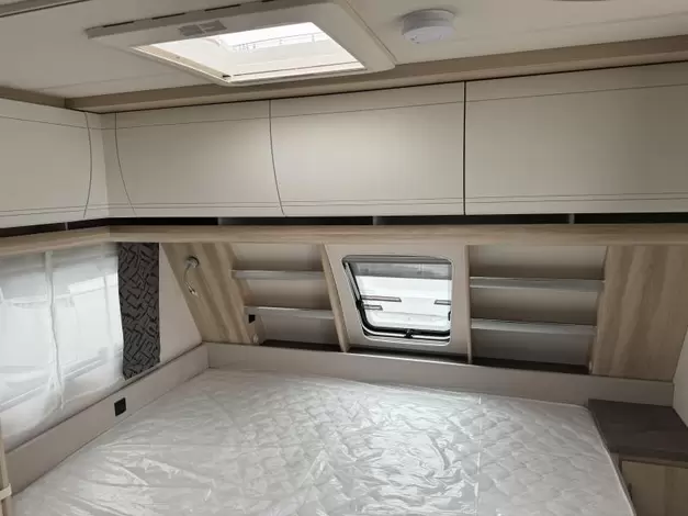 Hobby De Luxe 545 KMF Zondag 8 februari open (977480)