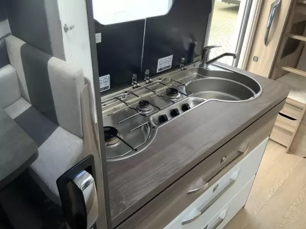 Hobby Excellent Edition 490 KMF