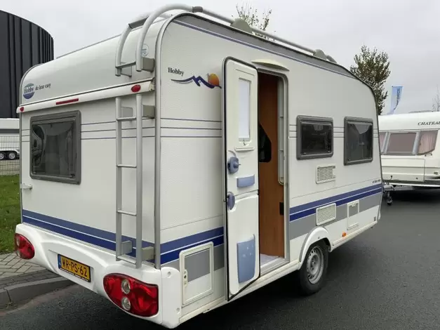 Hobby De Luxe 400 SB