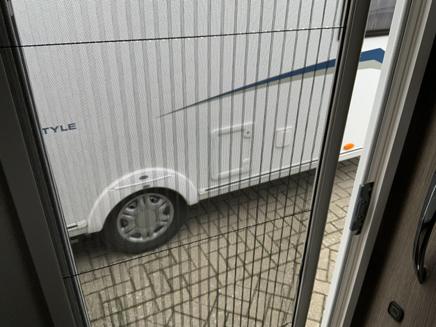 Hobby Prestige 720 UKFE Zondag 8 februari open (1029888)