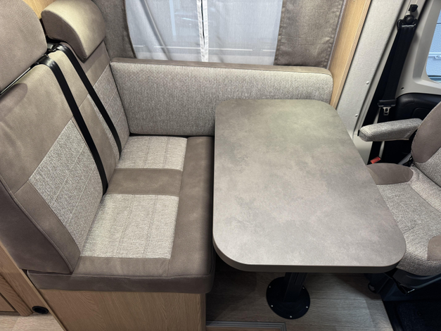 Hobby On Tour  C 680 GE