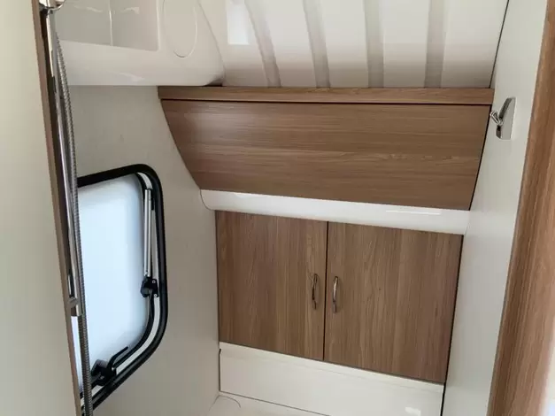 Hobby De Luxe 460 UFE