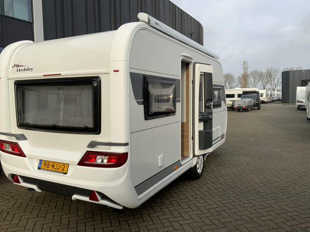 Hobby De Luxe 460 UFE