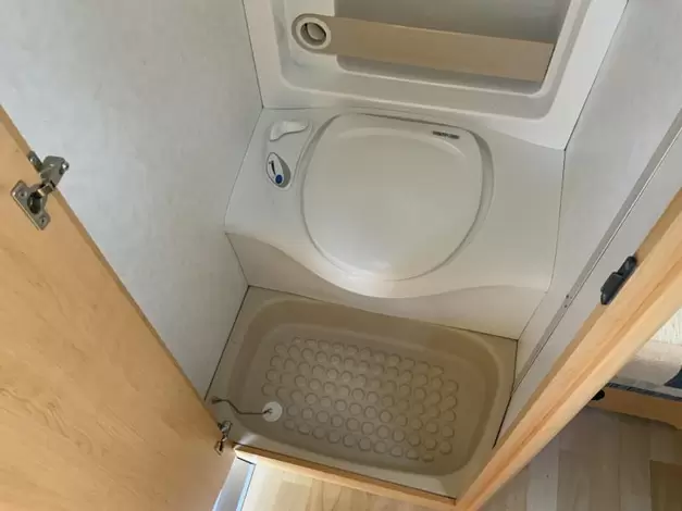 Hobby De Luxe 400 SF