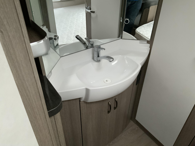 Hobby Prestige 720 UKFE Zondag 8 februari open (1029888)