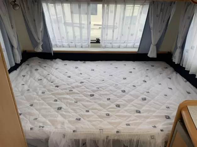 Hobby De Luxe 400 SF