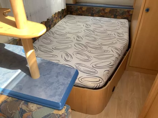 Hobby De Luxe 400 SFE