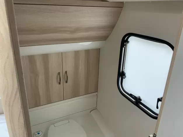 Hobby De Luxe 400 SFE