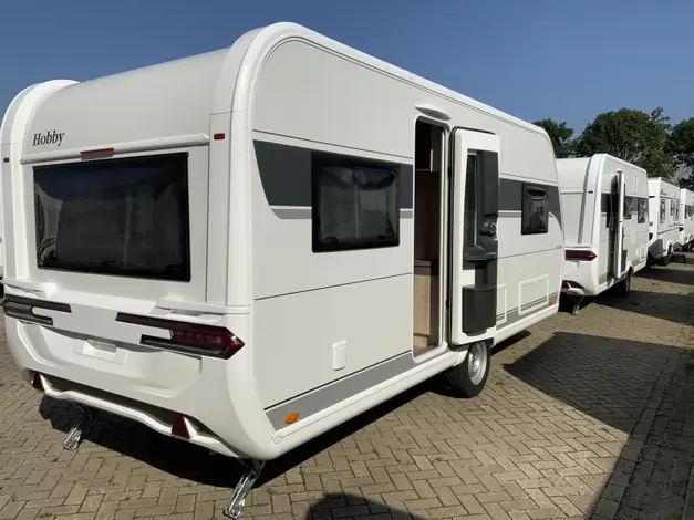 Hobby De Luxe 540 UL Zondag 8 februari open (971015)