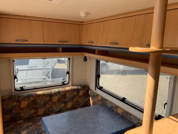 Hobby De Luxe 400 SFE