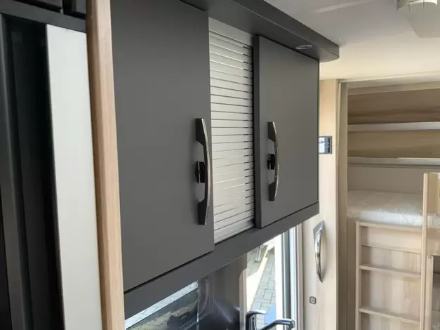 Hobby De Luxe 490 KMF Zondag 8 februari open (971017)