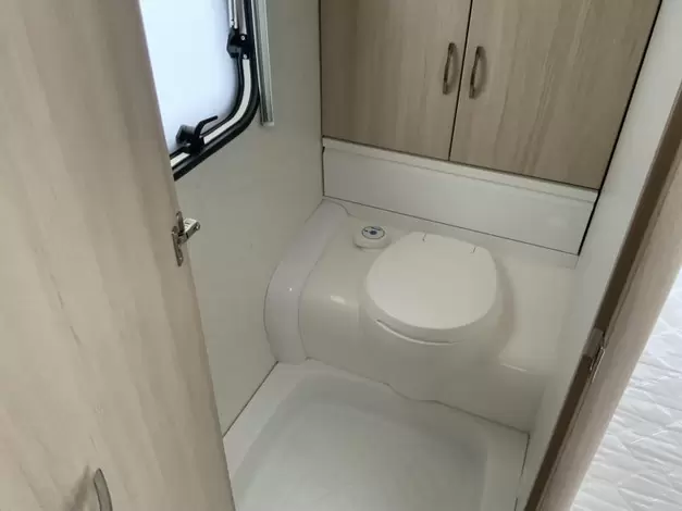 Hobby De Luxe Edition 460 UFE