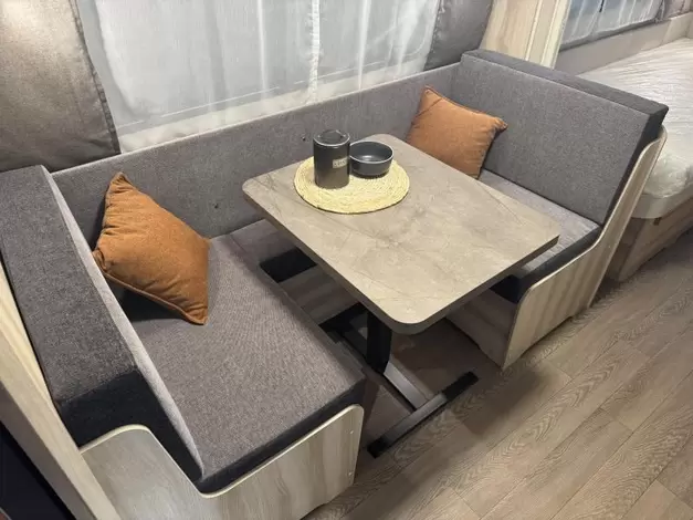 Hobby De Luxe 460 SL Zondag 8 februari open (1019589)