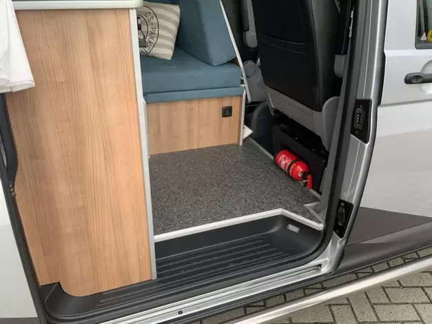 Volkswagen Transporter T6  9