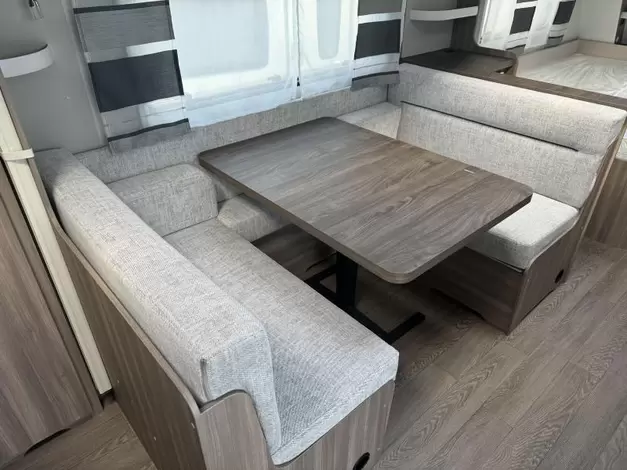 Hobby Excellent Edition 560 KMFE Zondag 8 februari open (972787)