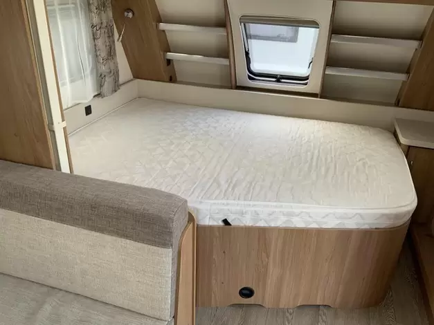 Hobby De Luxe 545 KMF