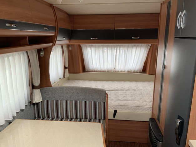 Hobby De Luxe 490 KMF 9 Hemelvaartsdag open (1043251)