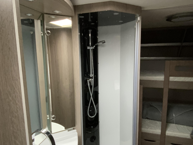 Hobby Prestige 720 KWFU Zondag 8 februari open (1028174)