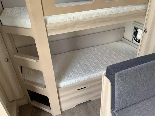 Hobby De Luxe 540 KMFE Zondag 8 februari open (1008078)