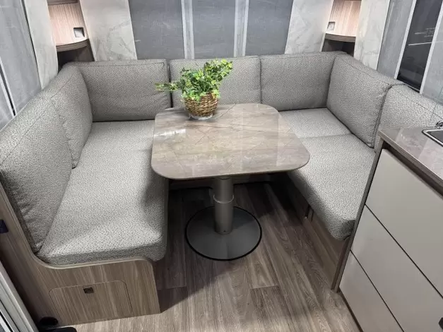 Fendt Tendenza 465 SFB Zondag 8 februari open (1017130)